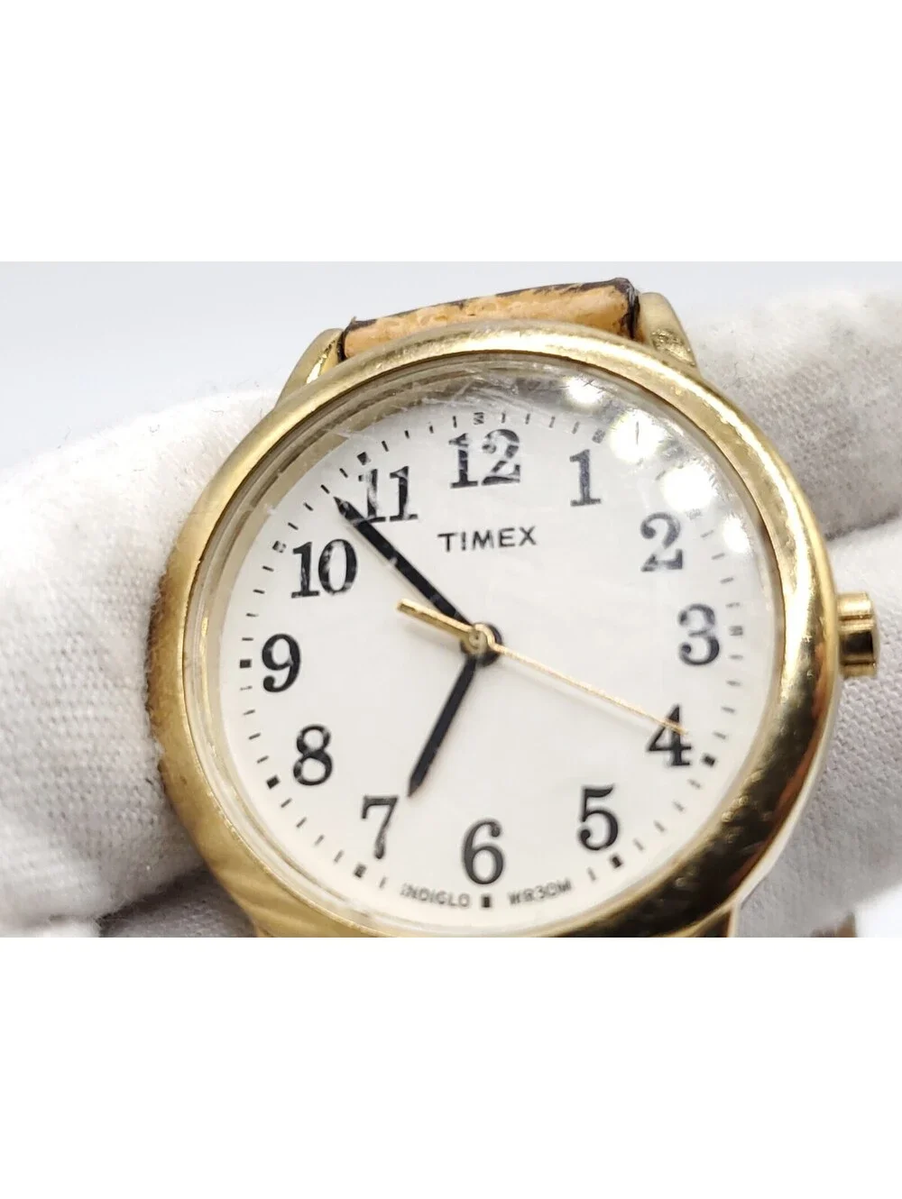 Vintage 1986 Timex Quartz Watch Womens New Battery Gold Tone 30mm